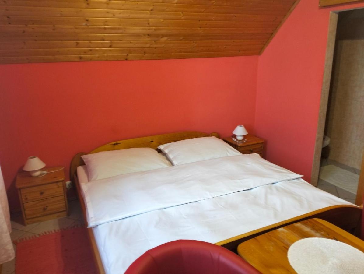 A-Privat Hotel Liptovský Mikuláš Exterior foto